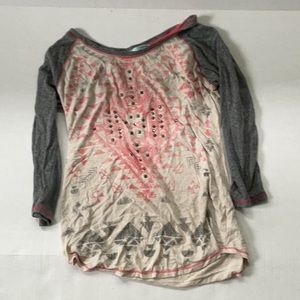 Maurice’s shirt size L